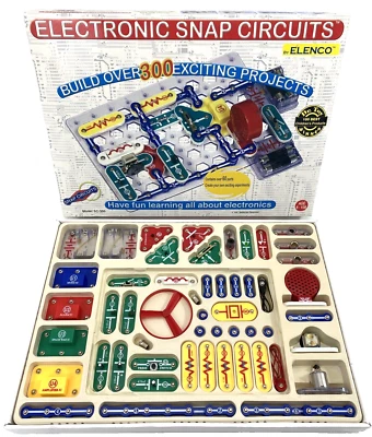 Elenco Electronic Snap Circuits Experiments  Model SC-300 COMPLETE SET - Image 1 of 4