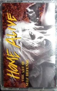 Home Alive / 2 MC Kassetten / OVP Sealed / USA / Pearl Jam, Jello Biafra Nirvana - Picture 1 of 1