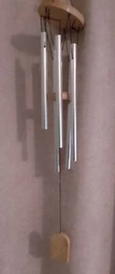 Wind chimes, metal and wood, gentle chimes in even a soft breeze. 31 cm + "tail" - Picture 1 of 3