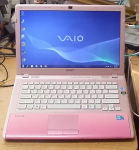 Sony pink VPCCW 21FX intel i3 2.1G 8gb ram 500 gb hard drive DVD/rw MS office - Picture 1 of 5