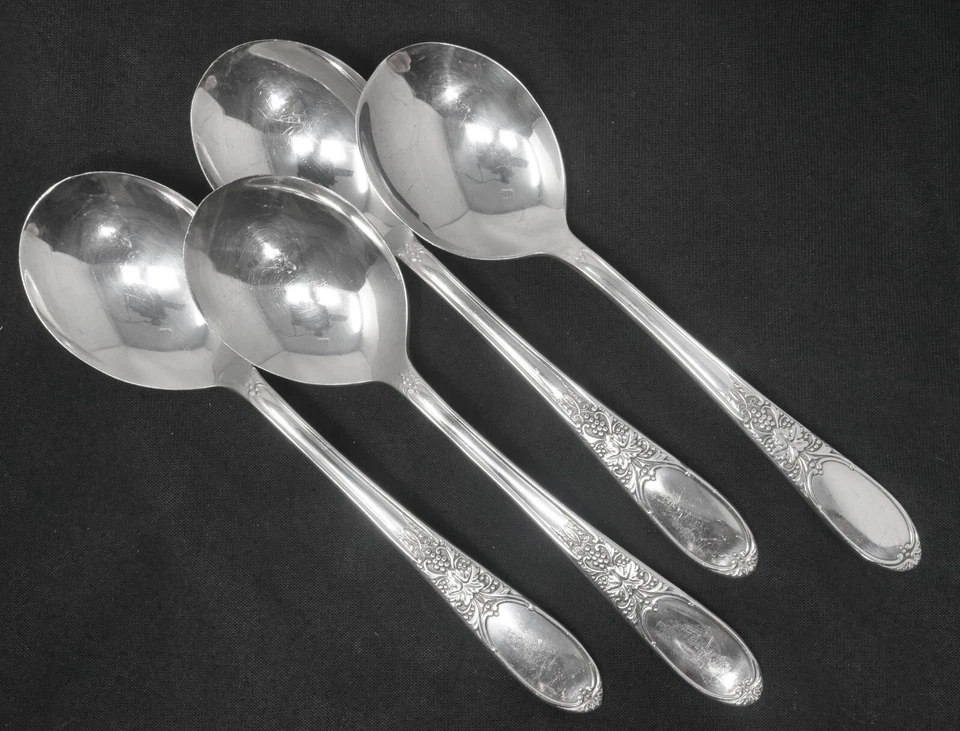 Wm. Rogers Silverplated Burgundy/Champagne Soup Spoon set of 4. 7" Long - Изображение 1 из 1