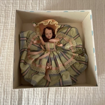 Muñeca Nancy Ann Storybook original en caja 6"" Foto 1 de 4