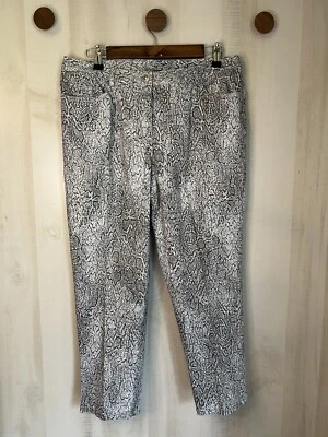 Ruby Rd Petite Pants Womens Size 14 P Silver Gray White Snakeskin Pattern - Image 1 of 4