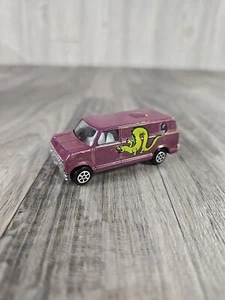 Yatming Purple Ford Economy Custom Van w/Green Dragon Tampos 1/64 Hong Kong - Picture 1 of 7