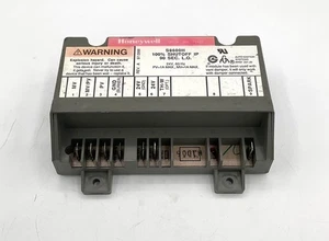 Honeywell / S8600H / 97-3998 REV A / Pilot Ignition Control - Picture 1 of 4