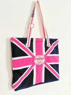 Cartera tejida Victoria’s Secret Pink 2006 The Pinks Union Jack Foto 1 de 4