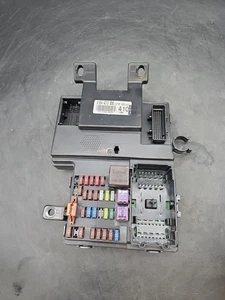 OEM Kia Sedona 08 rear Cabin Fuse Box Relay Junction 91954-4D101 T7-653 - Picture 1 of 6