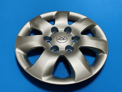 2007 2008 2009 2010 2011 Hyundai Entourage Wheel Cover 16” Hubcap Original OEM - Image 1 of 4
