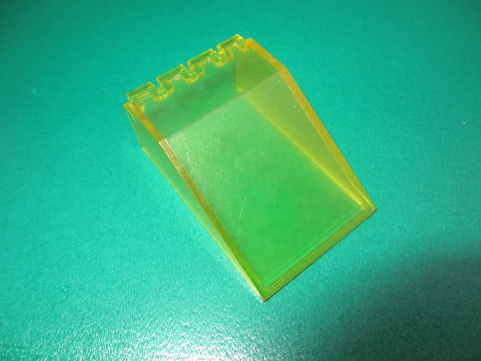 1x Lego Cockpit Scheibe transparent gelb  Space Police 4474 (280922J) - Bild 1 von 1