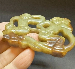 Antique Chinese Qing dynasty carved nephrite jade of Boys playing - Picture 1 of 5