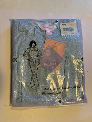 Pijama para mujer Carriage Court de colección azul floral talla 38 cuello con volantes Sears Foto 1 de 4