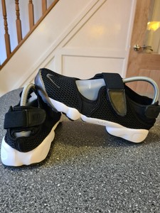 nike rift trainers