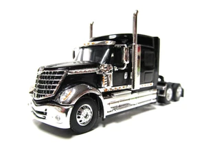 DCP 1/64 SCALE INTERNATIONAL LONESTAR BLACK CHROME FRONT FENDERS  (TRACTOR ONLY) - Picture 1 of 6