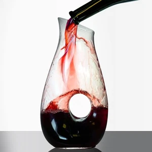 Hollow Circle Wine Decanter - Decant with Elegance, 1500 ml lead-Free Crystal - Picture 1 of 7