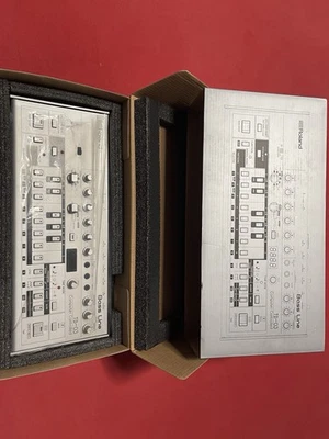 Roland TB-03 Boutique Serie Bass Line Synthesizer - wie neu - Bild 1 von 2