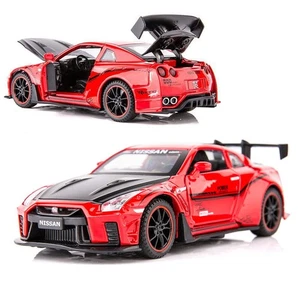 Nissan GTR R35 1:32 Metal Diecast Modelo Coche Juguete Colección Sonido y Luz Retroceso - Imagen 1 de 13