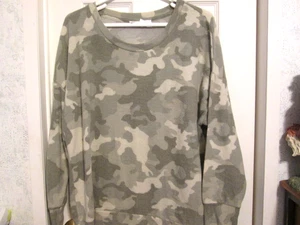 Rosa Rose Damen helles Camouflage Sweatshirt Größe 0X - Bild 1 von 6