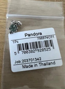 Pandora ME Four Leaf Clover Mini Dangle 798974C01 - Picture 1 of 7