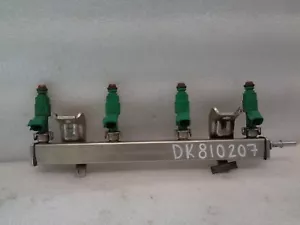 2004-2005 Mazda 3 Fuel Rail W/ Injectors 4M5G-9D280 OEM DK810207 - Picture 1 of 12