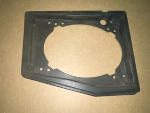 Corvette C4 RH Right Side Rear Speaker Mounting Bracket Back 84 85 86 87 88 89 - Bild 1 von 7