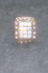 Vintage Ring goldfarben mit Gold & irisierenden Strasssteinen Gr. 8 verstellbar (387) - Bild 1 von 7