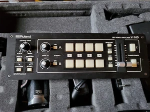 Roland V-1HD Video Switcher - Gebraucht - Bild 1 von 4