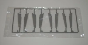 REVELL F/A-18E SUPER HORNET 04994 ⭐PARTS⭐ SPRUE C-OUTER WING SLATS ONLY 1/32 - Picture 1 of 3