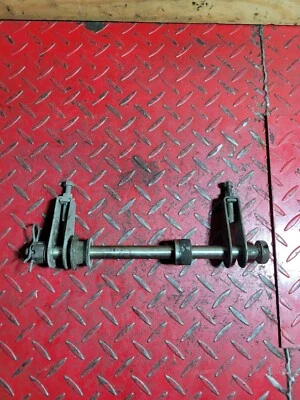 Eje trasero Suzuki GS550 GS550E 1980 Foto 1 de 4