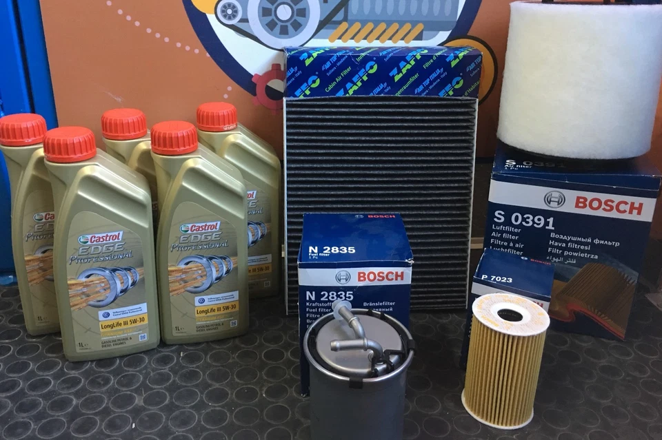 KIT TAGLIANDO 4 FILTRI E 5 LT OLIO CASTROL 5W30 VW POLO 6R 6C 1.6 TDI DAL 2009 - Immagine 1 di 1