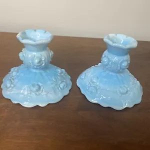 Fenton Kohl Rose Blau Marmor Schlacke Glas Kerzenstäbe Halter Set 2 - Bild 1 von 12