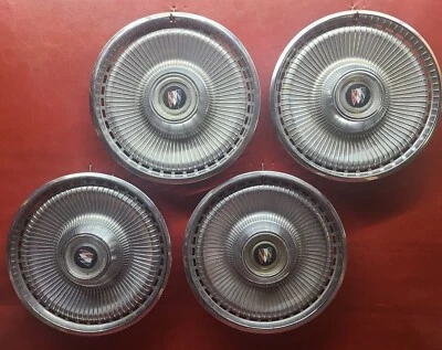 ИЗЯЩНЫЙ! 1971 1972 1973 Buick универсал Centurion LeSabre колпаки колес 15» набор - Изображение 1 из 4