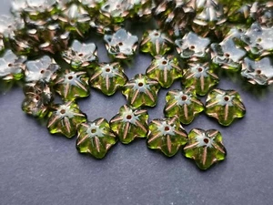 Tschechisch kleine olivgrün gepresste Glasperle 10mm 15er Pack - Bild 1 von 6