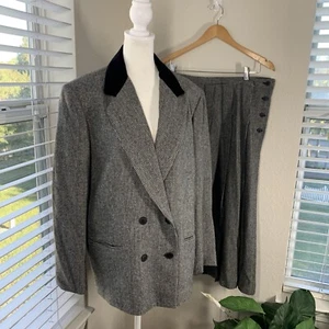 Vintage Herringbone 100% Wool Women’s Suit Size 20 Blazer & Pleated Skirt 2pc - Picture 1 of 16
