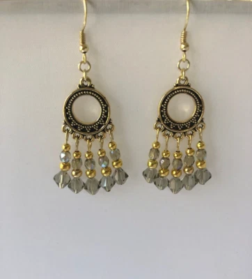 Nuevos Pendientes Araña Chapados en Oro y Cristal Verde Ahumado 2.5" Foto 1 de 2