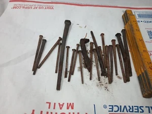 Aprox. 20 UÑAS LARGAS CUADRADAS ANTIGUAS (1800) de Colorado Os42 - Imagen 1 de 4