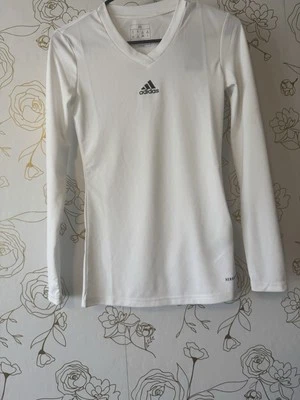 全新 Adidas 女式 Team Base Layer T 恤 XS 码 白色球衣 长袖 — 第 1/4 张图片