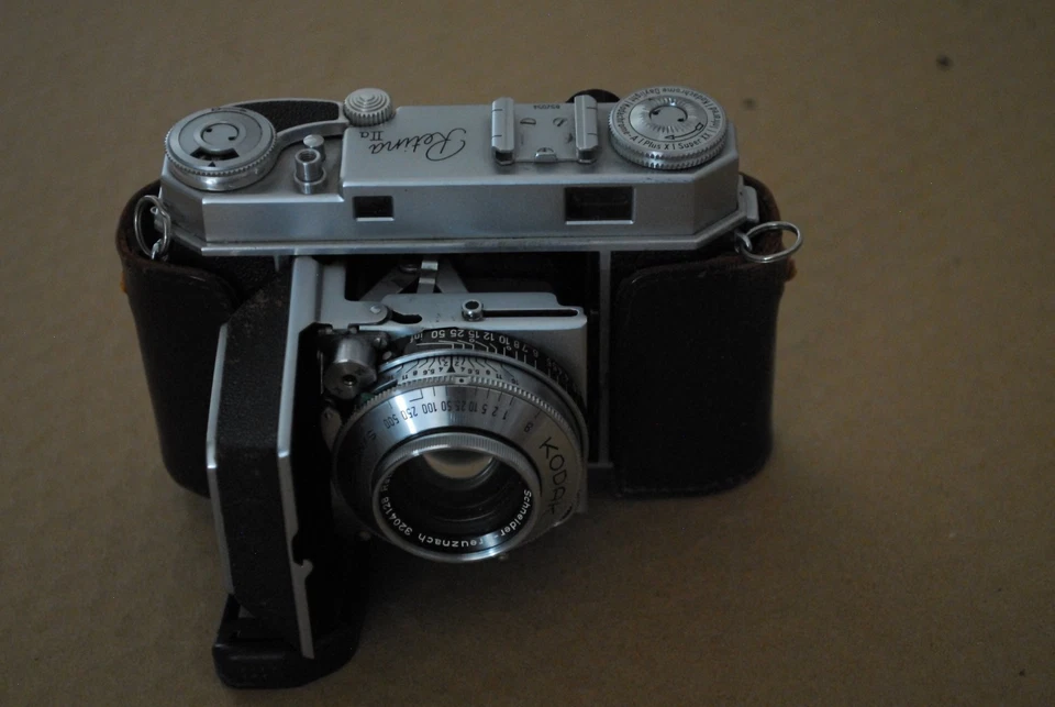 Carpeta telémetro Kodak lla 35 mm como nueva con lente Schneider f/2 Foto 1 de 4