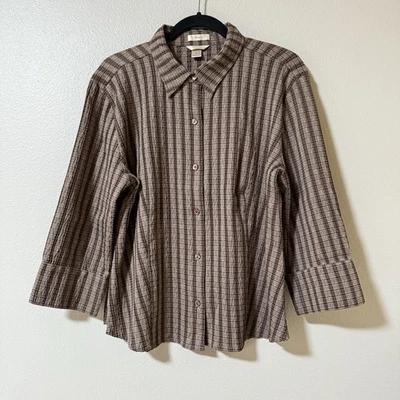 Top para mujer Christopher & Banks talla L marrón beige arrugado Seersucker abotonado Foto 1 de 4