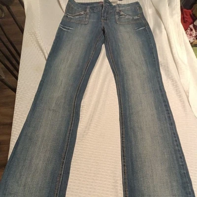 Pantalones de mezclilla Mudd Vintage Y2K tiro bajo acampanados talla 3 bolsillos adornados lavado claro Foto 1 de 4