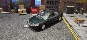 Minichanps 1:43 1997 Ford Mondeo Ghia Saloon Green Boxed - Picture 1 of 8