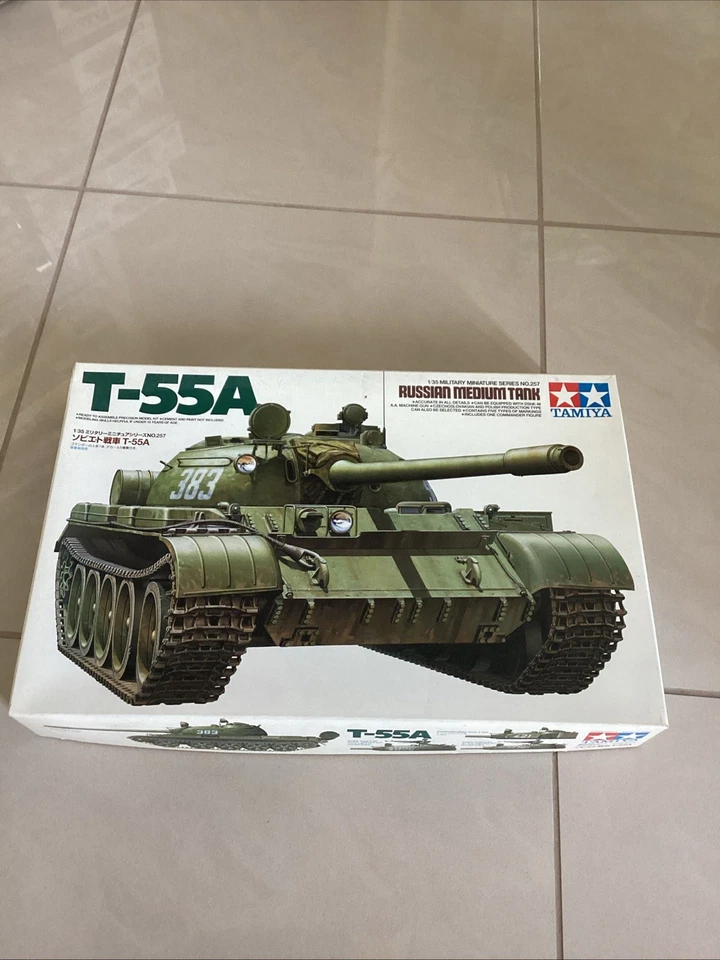 TAMIYA 35257-T-55A Russian Medium Tank-scala 1:35 - Immagine 1 di 4