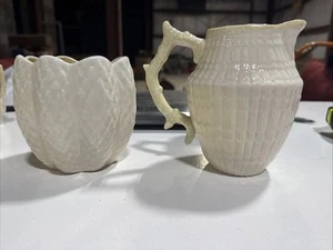 2 BELLEEK Lot. LIMPET Porzellan Korallengriff Krug 5 1/2". Limpet Vase 4 1/4" - Bild 1 von 9