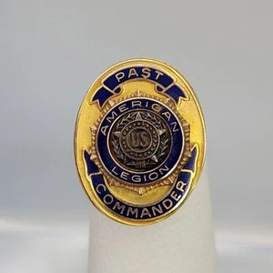 Vtg Solid 10K Yellow Gold American Legion Past Commander Pin Blue/Blue Enamel US - Picture 1 of 6