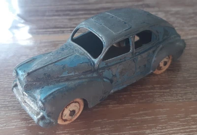 Dinky Toys Ancienne Voiture Peugeot 203 Bleue - EN L'ETAT - Photo 1/4