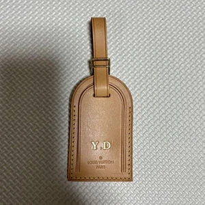 Louis Vuitton Leather Travel luggage name tag with initial Y.D Natural 5.5 x 9cm - Picture 1 of 3