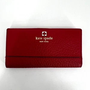 Kate Spade Southport Avenue Stacy Geldbörse aus genarbtem Leder in Dynasty Red - Bild 1 von 10