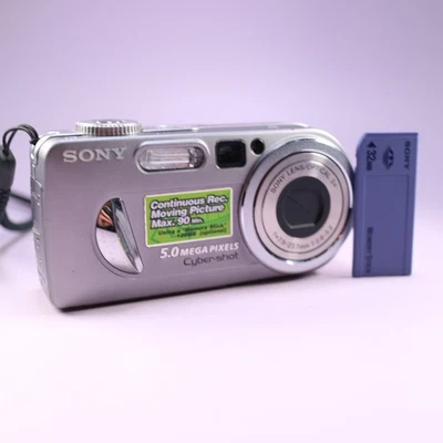 Sony Digital Camera Cybershot DSC-P10 5.0MP Silver Tested With Memory Stick - Image 1 of 4