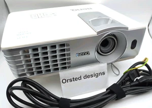BenQ W1070 Full HD 1080p 3D DLP Home Entertainment Projector Tested w/AC cable - Picture 1 of 20
