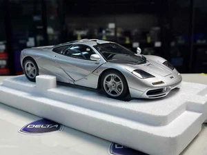 LCD 1:18 McLaren F1 - Picture 1 of 9