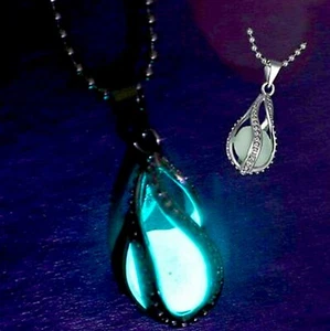 1x Silver Tone Glow in the Dark Teardrop Pendant Ball Chain Necklace - Picture 1 of 2